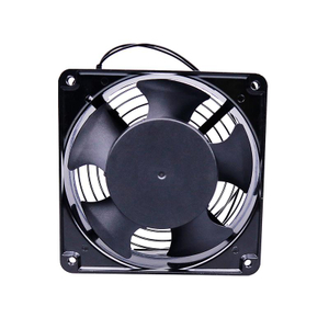 Ventola CA 120x120x38 mm (5 pale)